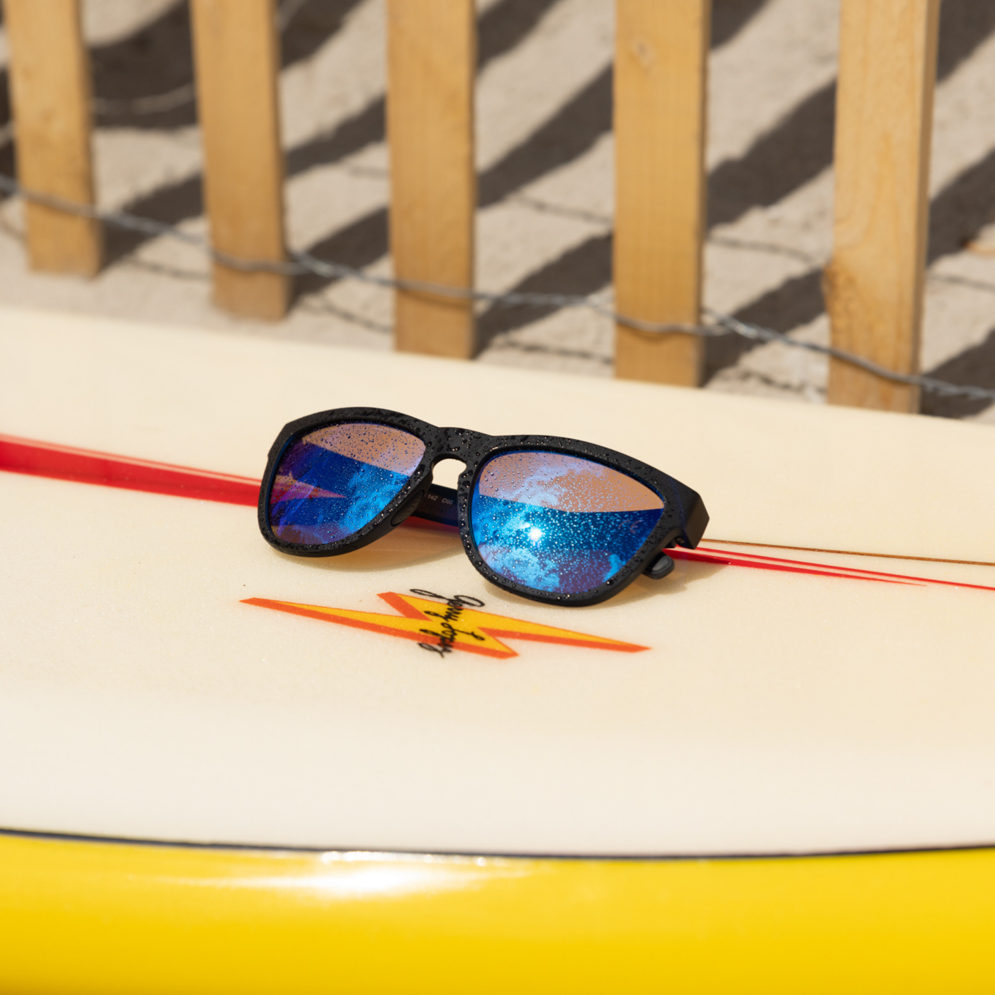 matte black|blue flash mirror